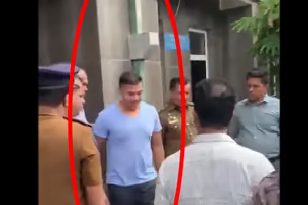 யோஷித ராஜபக்ஷ கைது தொடர்பான மேலதிக விபரங்கள் ! 25 67948f3077aa7.jpg