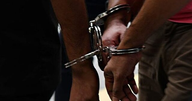 தொல்பொருள் அகழ்வில் ஈடுபட்ட 7 பேர் கைது ! E0AE95E0AF82E0AE9FE0AF8DE0AE9FE0AEBEE0AE95 E0AE95E0AF88E0AEA4E0AF81.jpeg