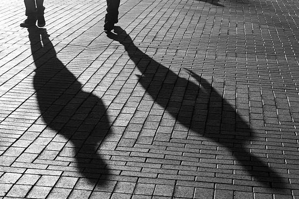 வவுனியாவில் பெண்களை தாக்கி தொலைபேசியை கொள்ளையடித்த இருவர் கைது ! istockphoto 185116195 612x612.jpg