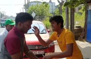 யாழில் அடாவடியில் ஈடுபட்ட மாநகர சபை உத்தியோகஸ்தர்கள்..! FB IMG 1740214507067.jpg